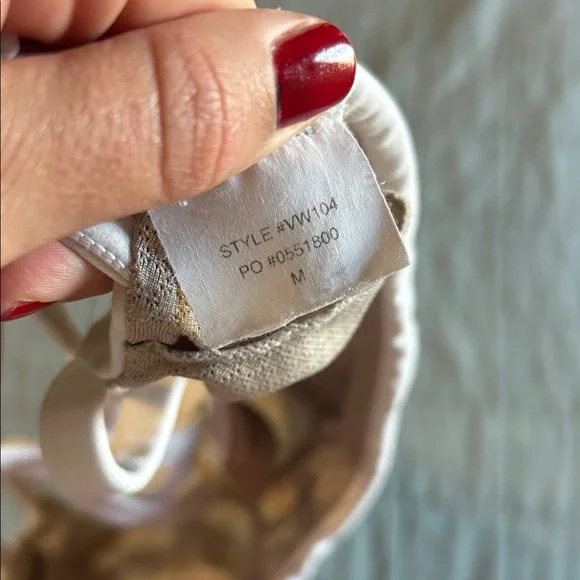 Vuori white Yosemite sports bra - Picture 4 of 4